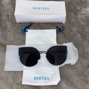 0221 Bertha Sunglasses